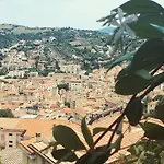 Casa Sui Tetti B&B 오지에리