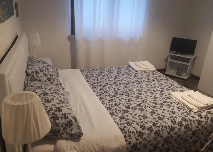 Casa Sui Tetti オツィエーリ